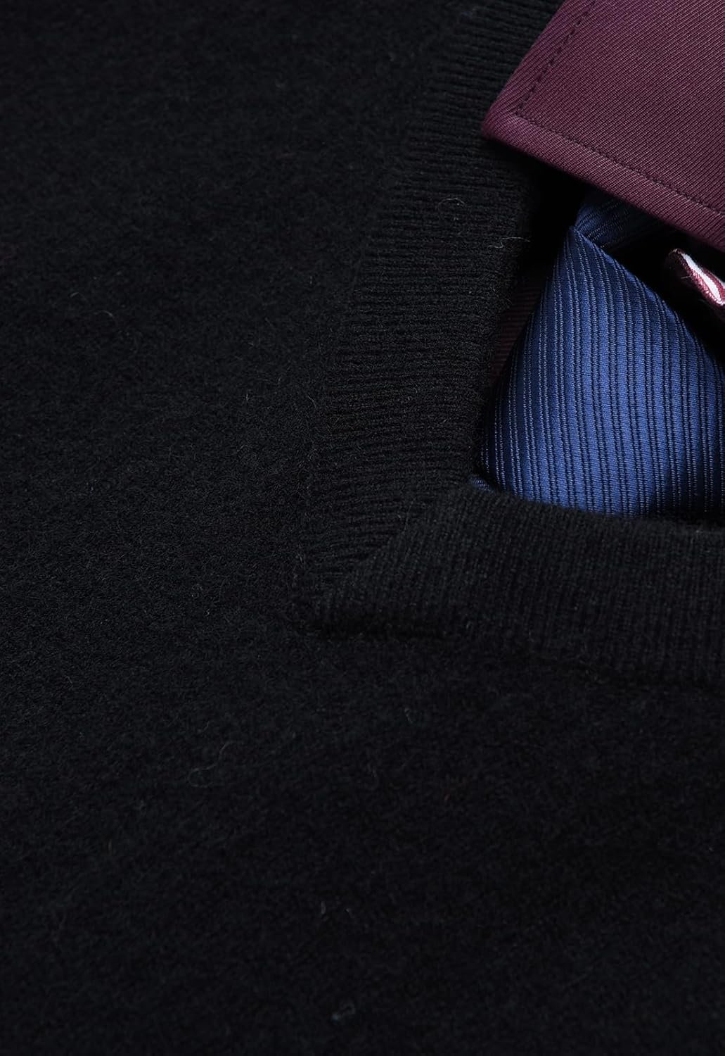 Men's V-Neck Cashmere Sweater — Black