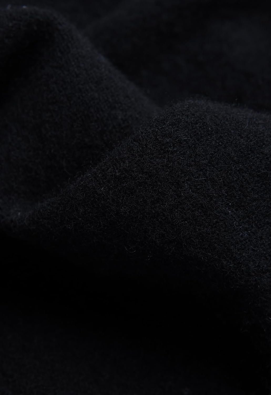 Men's V-Neck Cashmere Sweater — Black