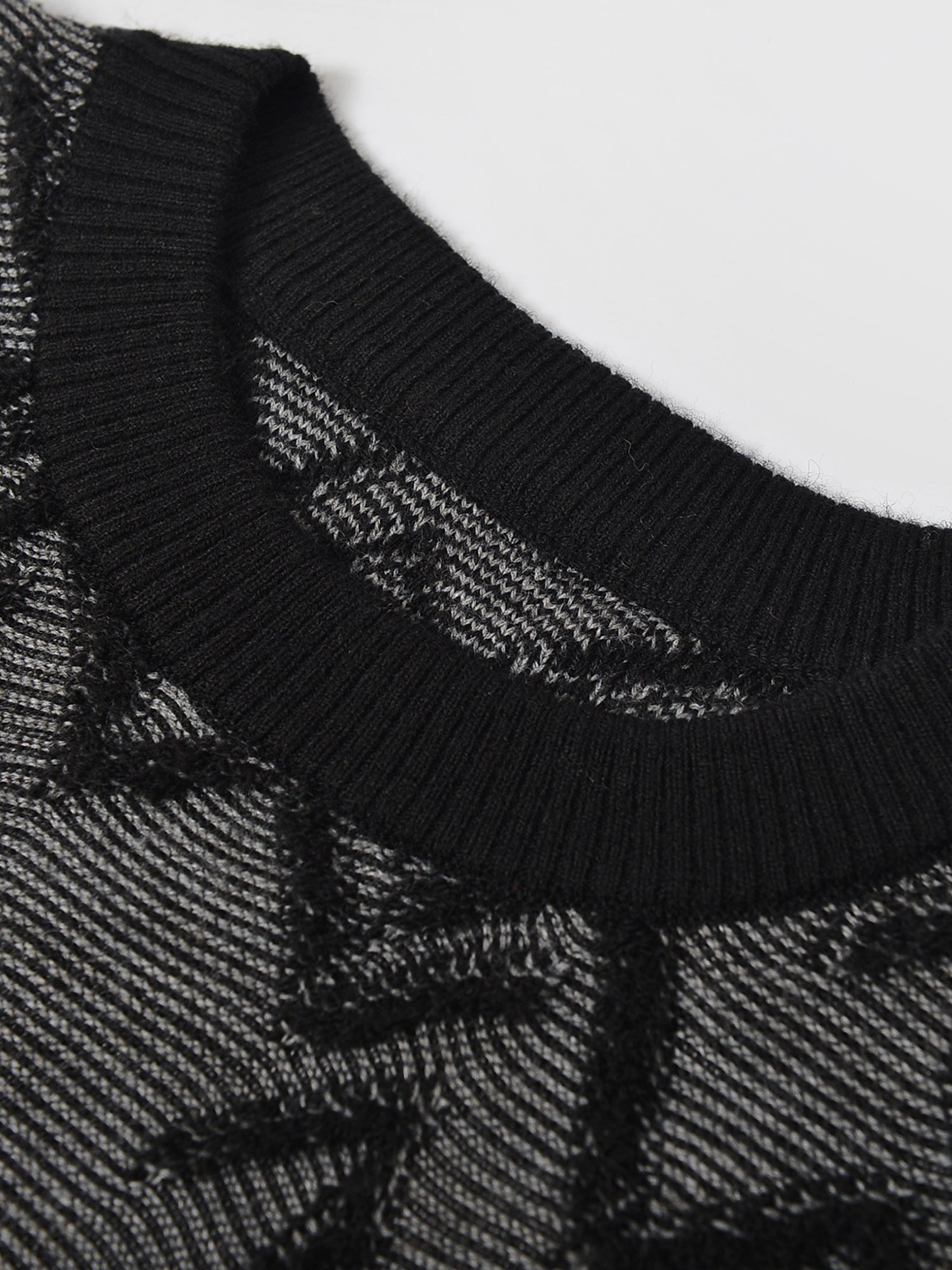 Diamond Knit Crew Neck Sweater — Black