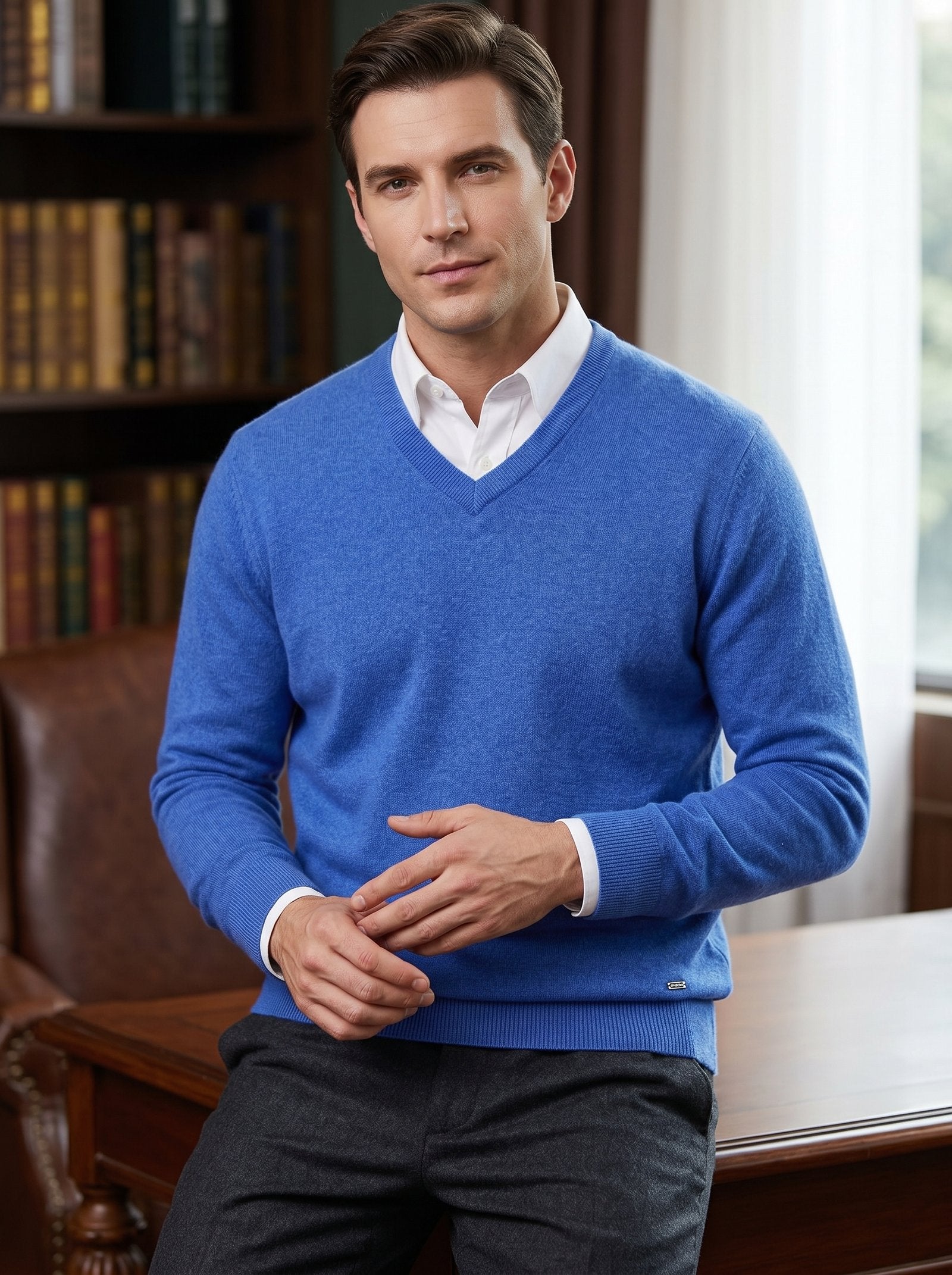 Men's V-Neck Cashmere Sweater — Blue