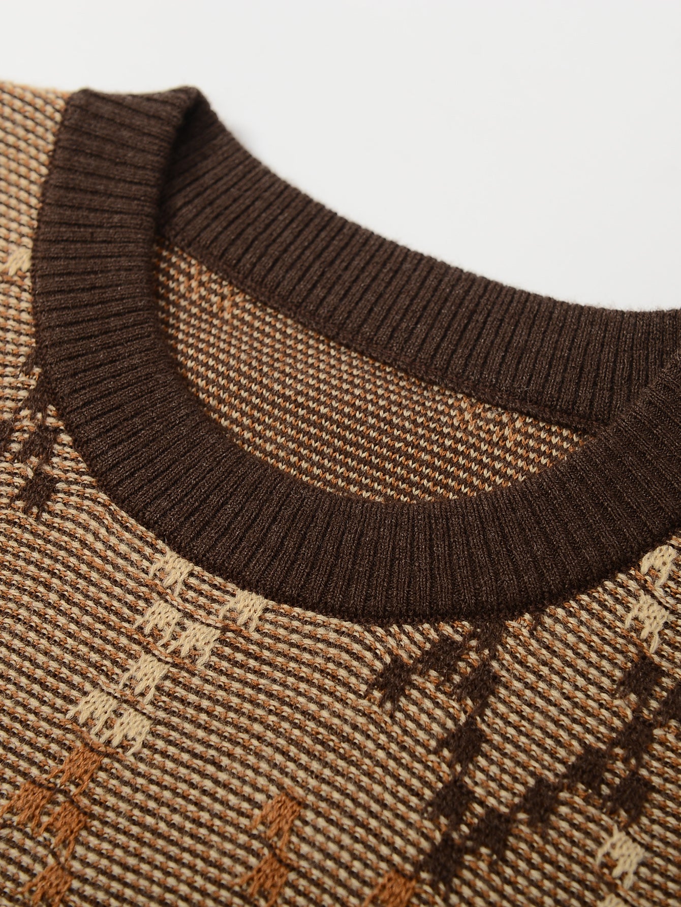 Diamond Pattern Crew Neck Sweater — Brown