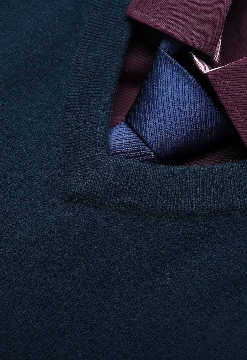 Men's V-Neck Cashmere Sweater — Dark Green
