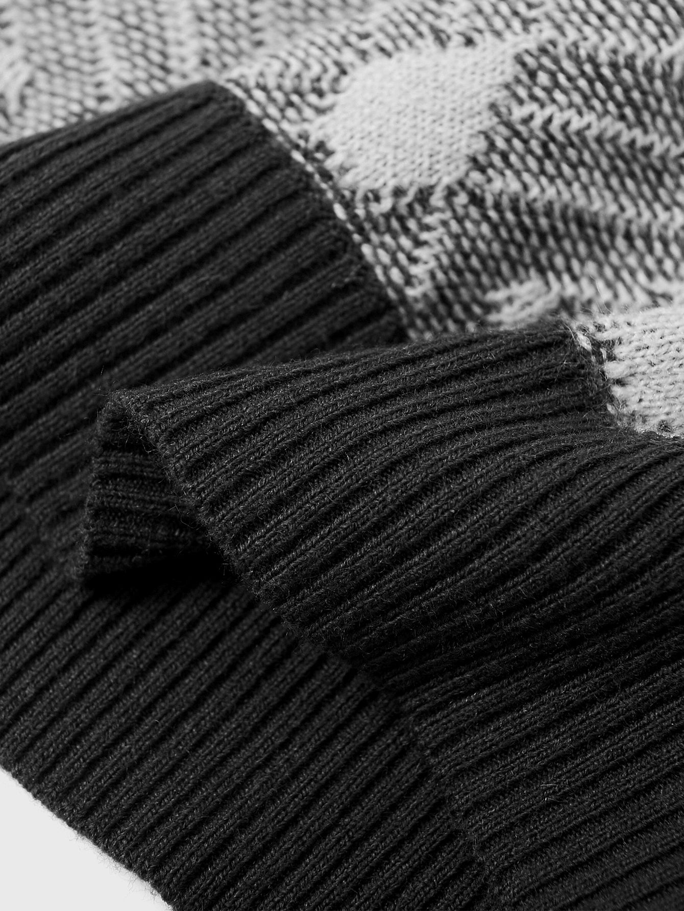 Diamond Check Crew Neck Sweater — Grey