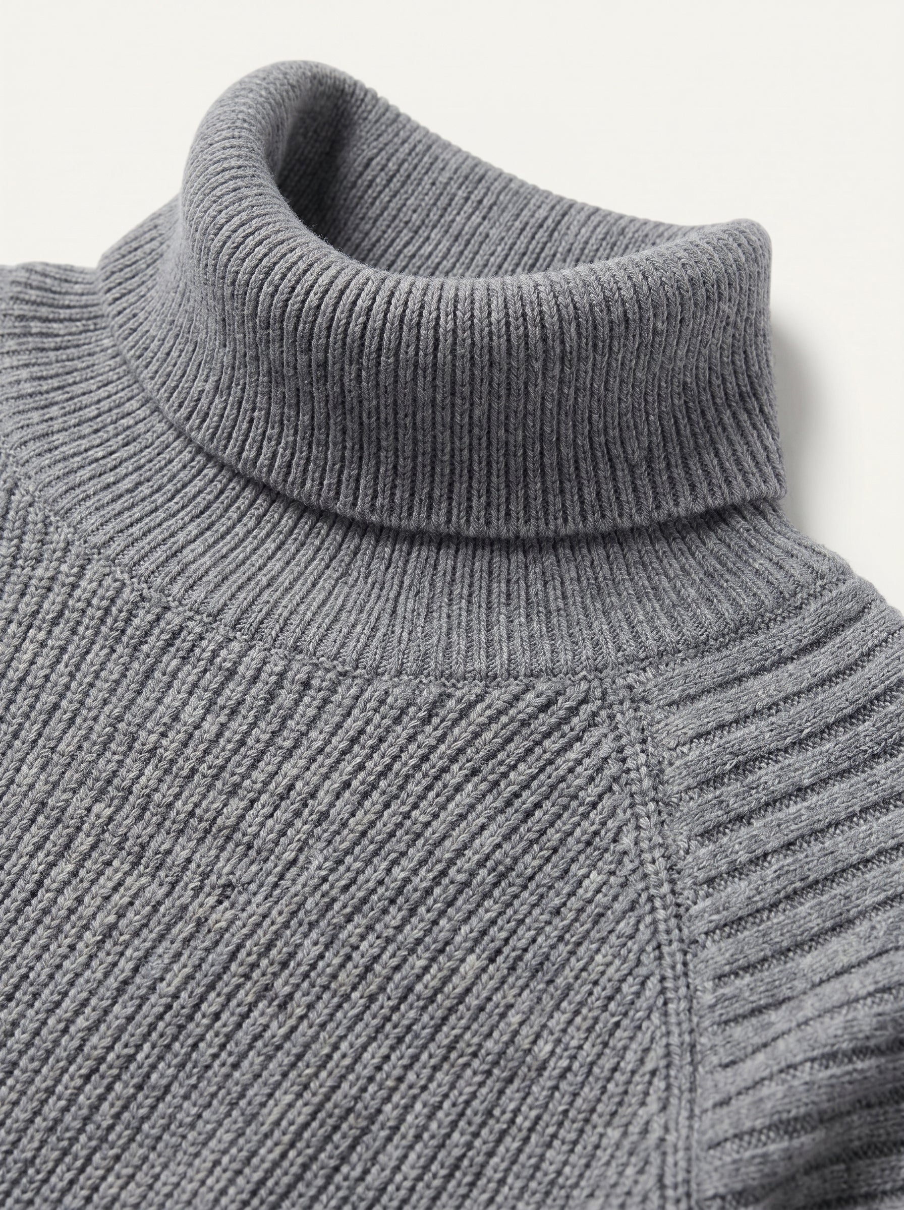 Men's Wool Turtleneck Pullover — Grey
