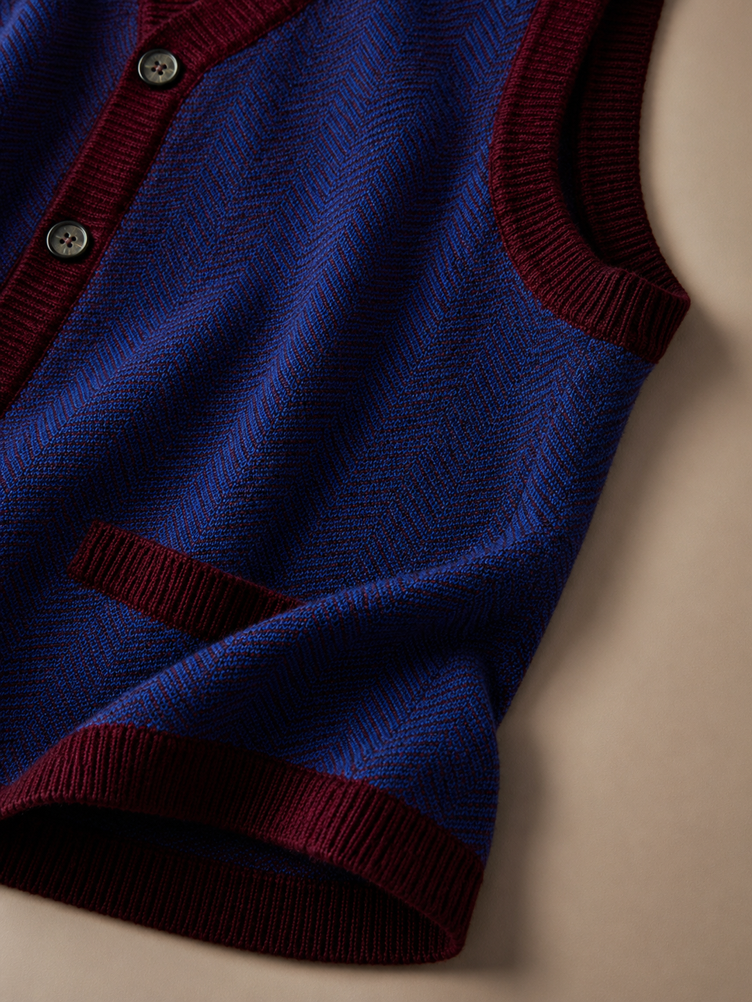 Solid Knit Sweater Vest — Wine Red-Blue