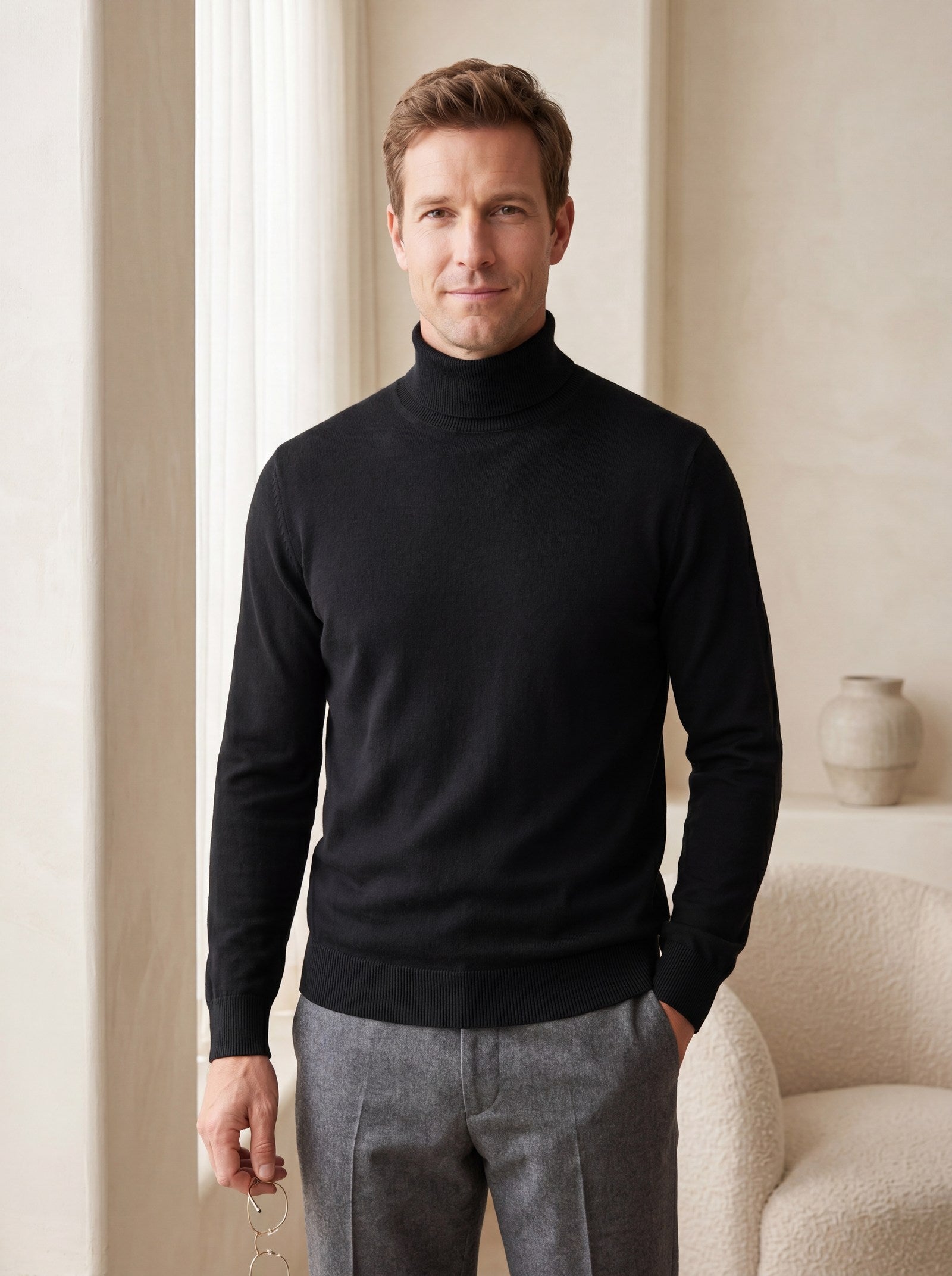 Heavy Gauge Turtleneck Wool Sweater — Black