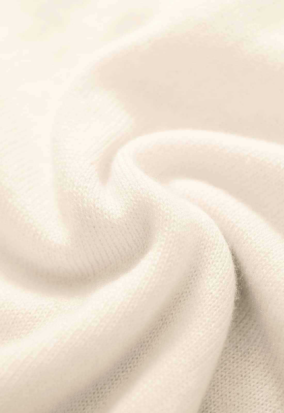 Heavy Gauge Turtleneck Wool Sweater — White