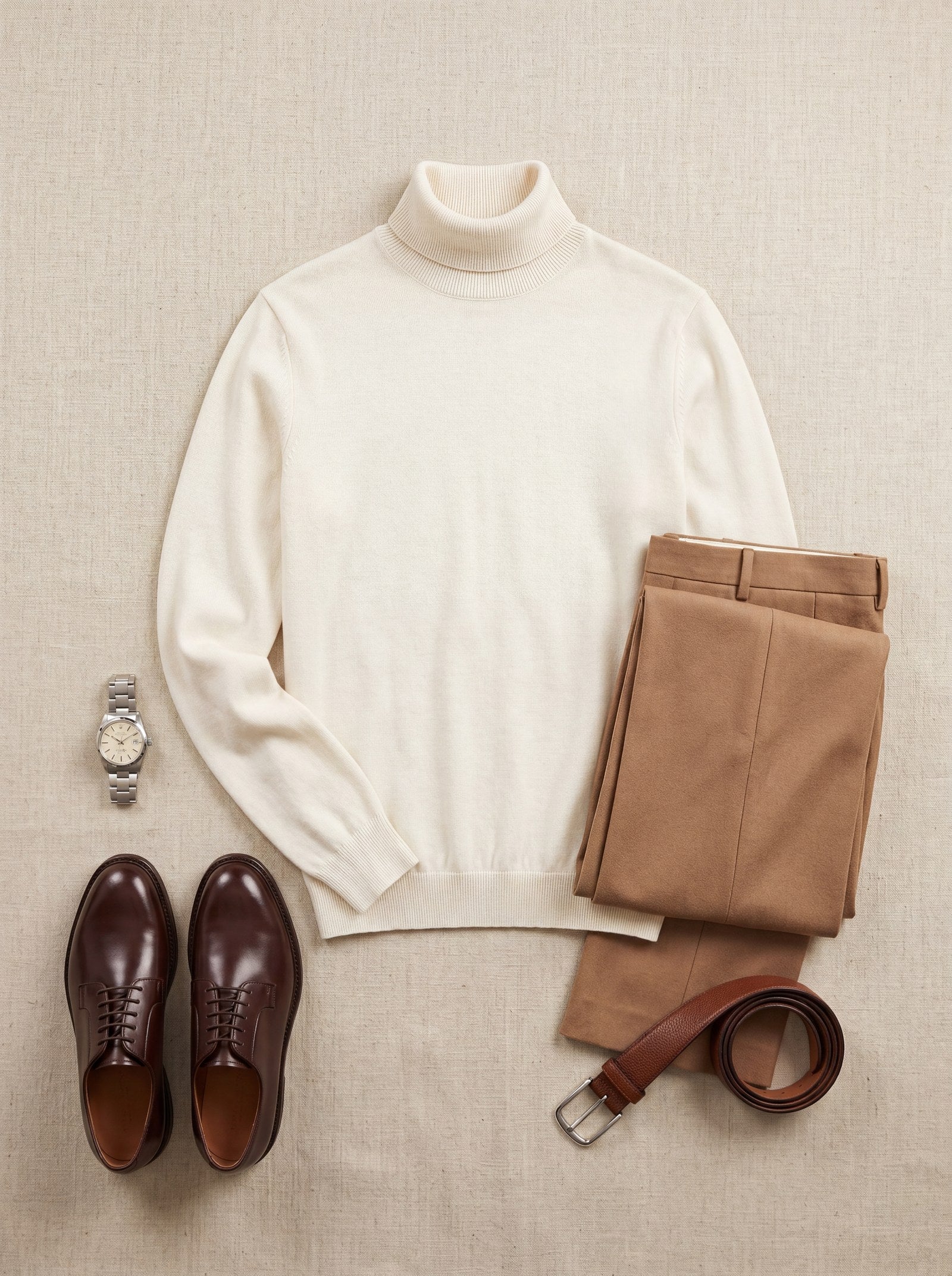 Heavy Gauge Turtleneck Wool Sweater — White