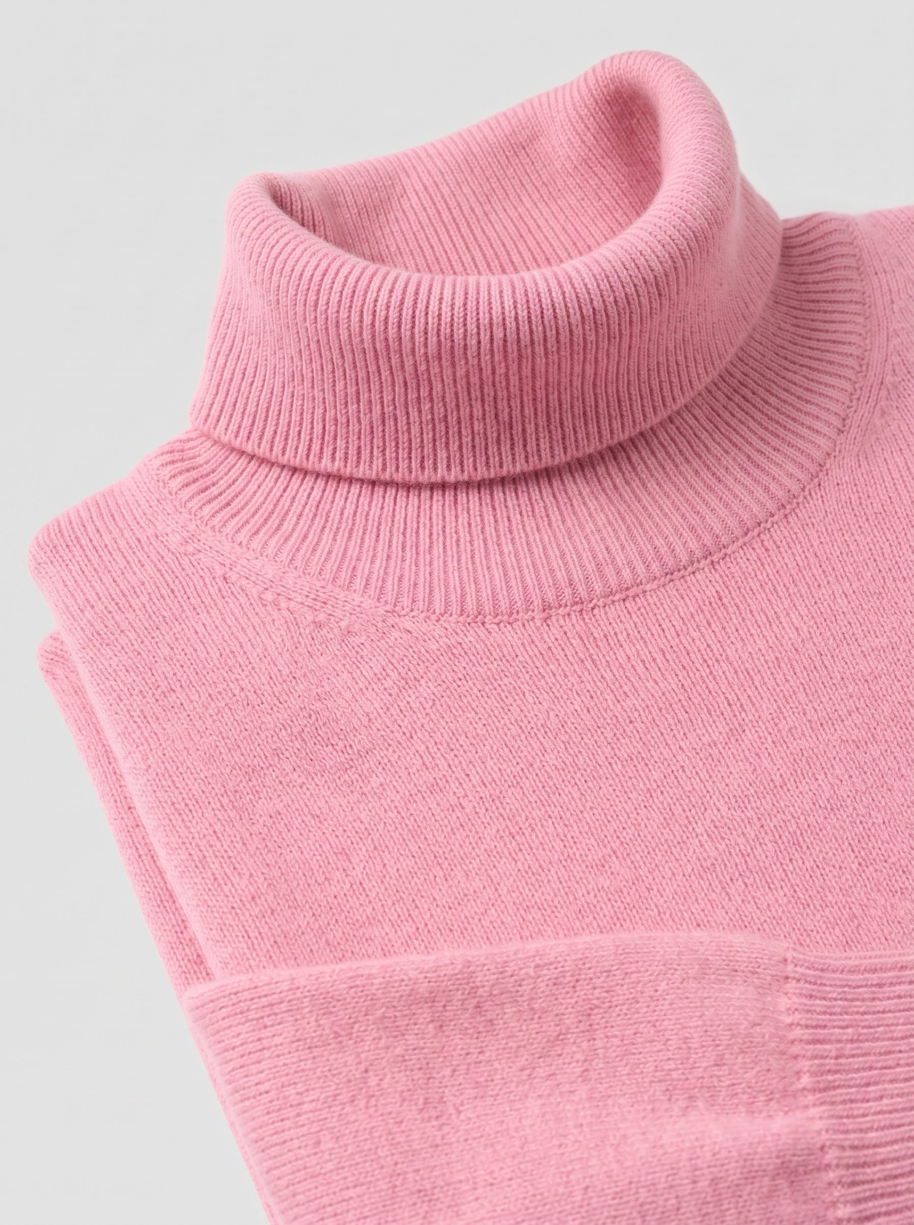 Charcoal Turtleneck Cashmere Sweater — Pink
