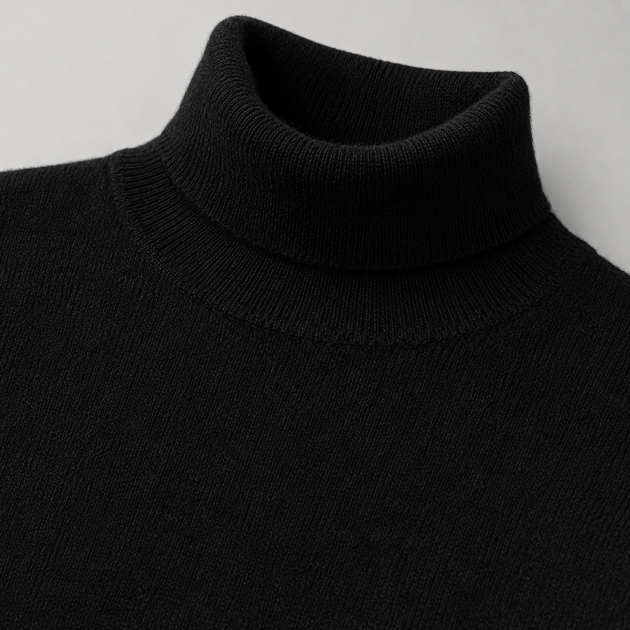Charcoal Crew Neck Cashmere Sweater — Black