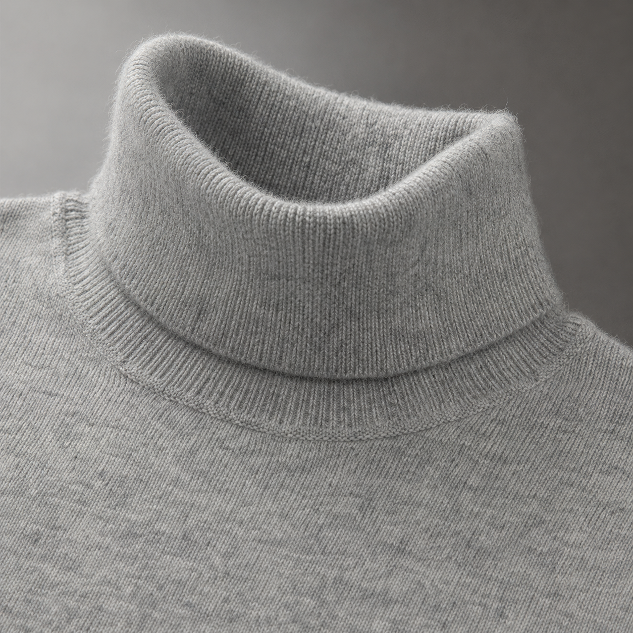 Charcoal Crew Neck Cashmere Sweater — Light grey