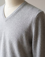 Solid V-Neck Cashmere Pullover Sweater