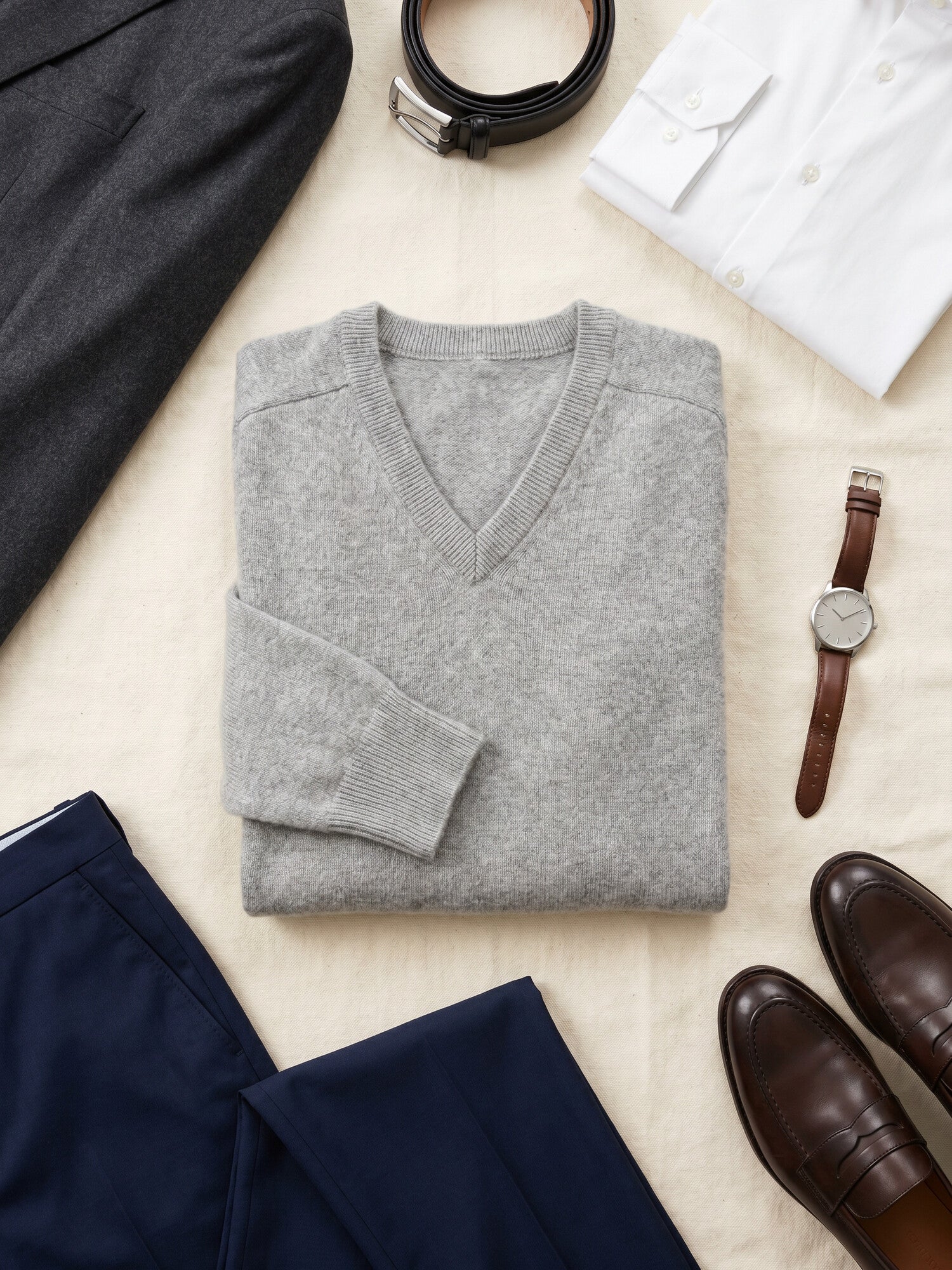 Solid V-Neck Cashmere Pullover Sweater — Light grey
