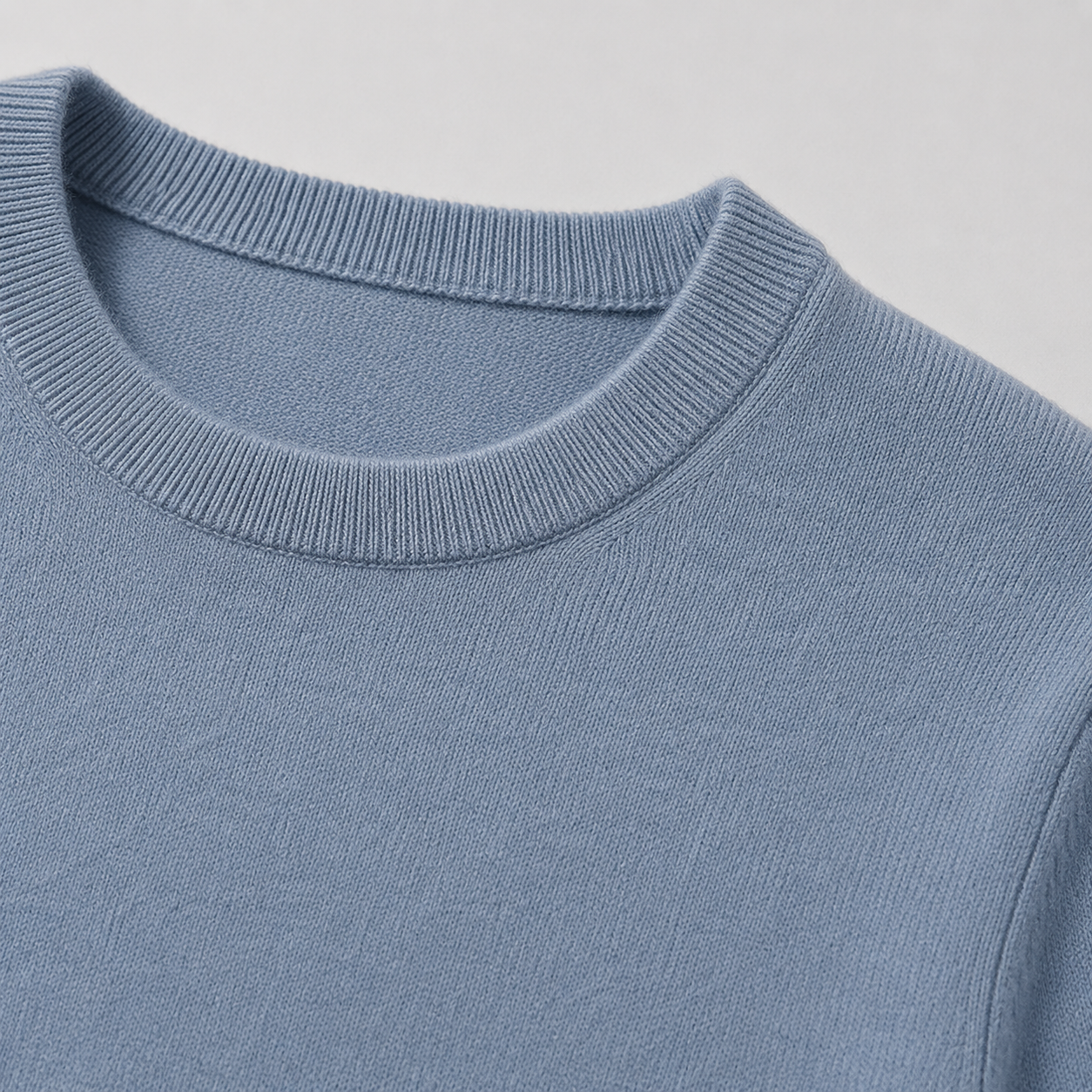 Essential Crew Neck Cashmere Sweater — Ice Blue