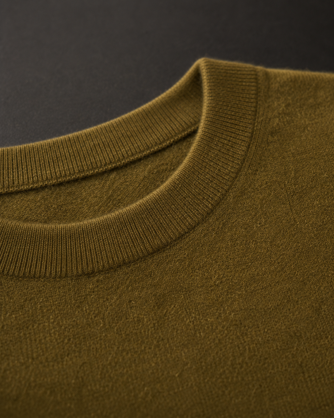 Essential Crew Neck Cashmere Sweater — Olive