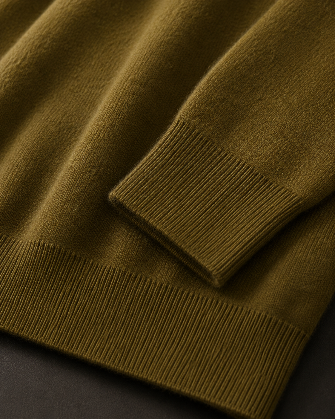 Essential Crew Neck Cashmere Sweater — Olive