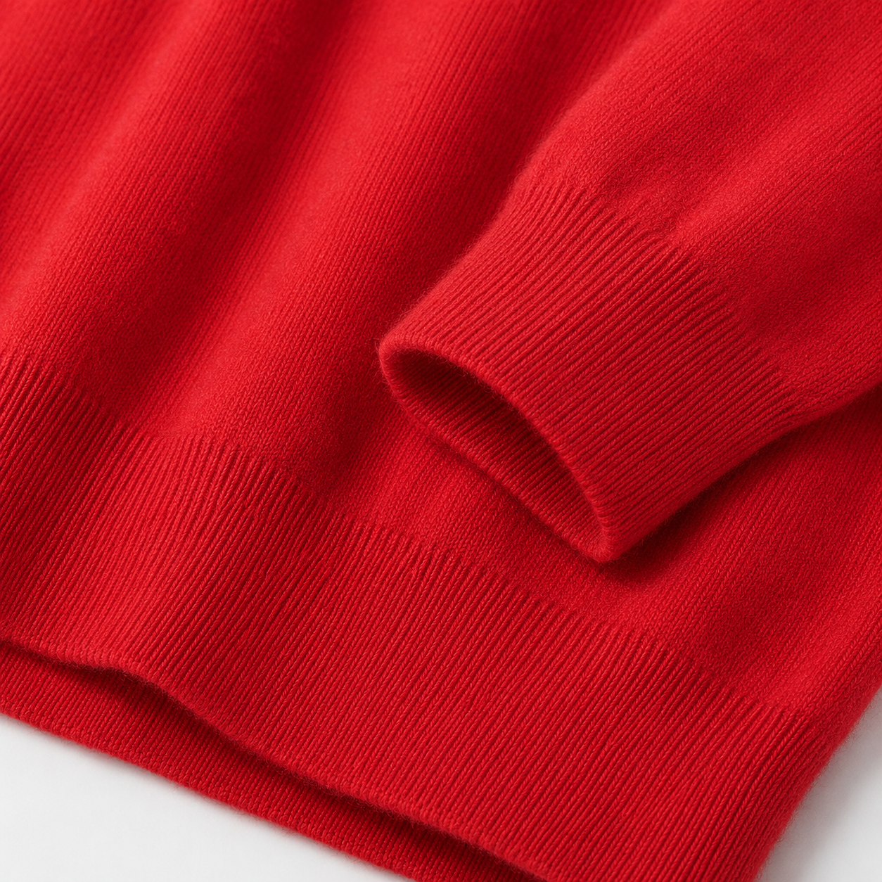 Essential Crew Neck Cashmere Sweater — Red