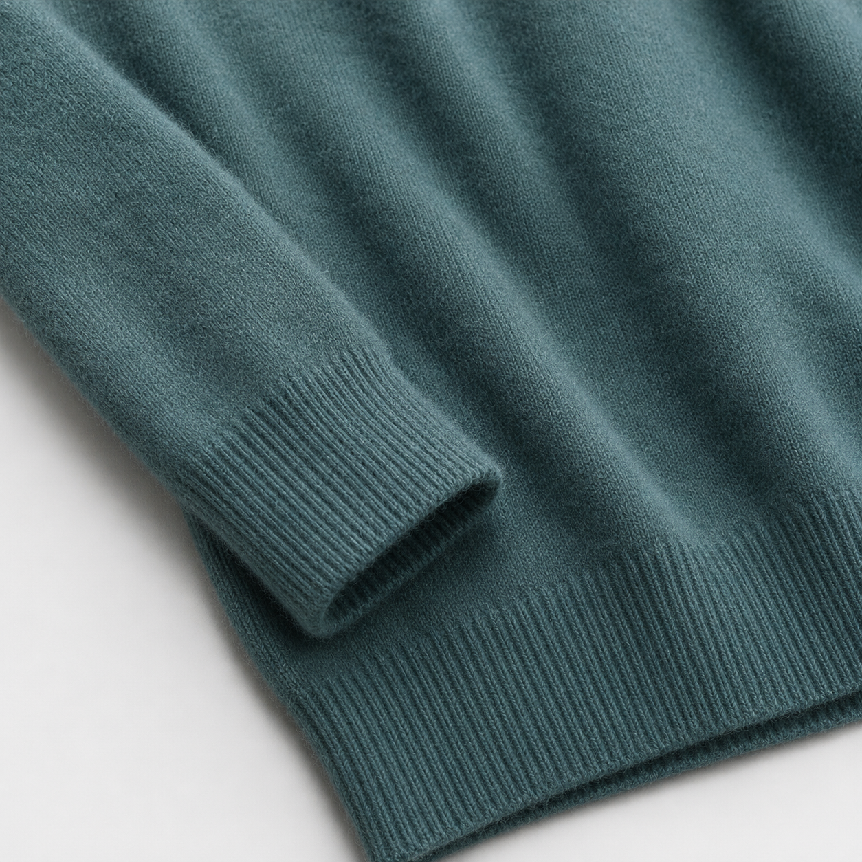 Essential Crew Neck Cashmere Sweater — Turquoise
