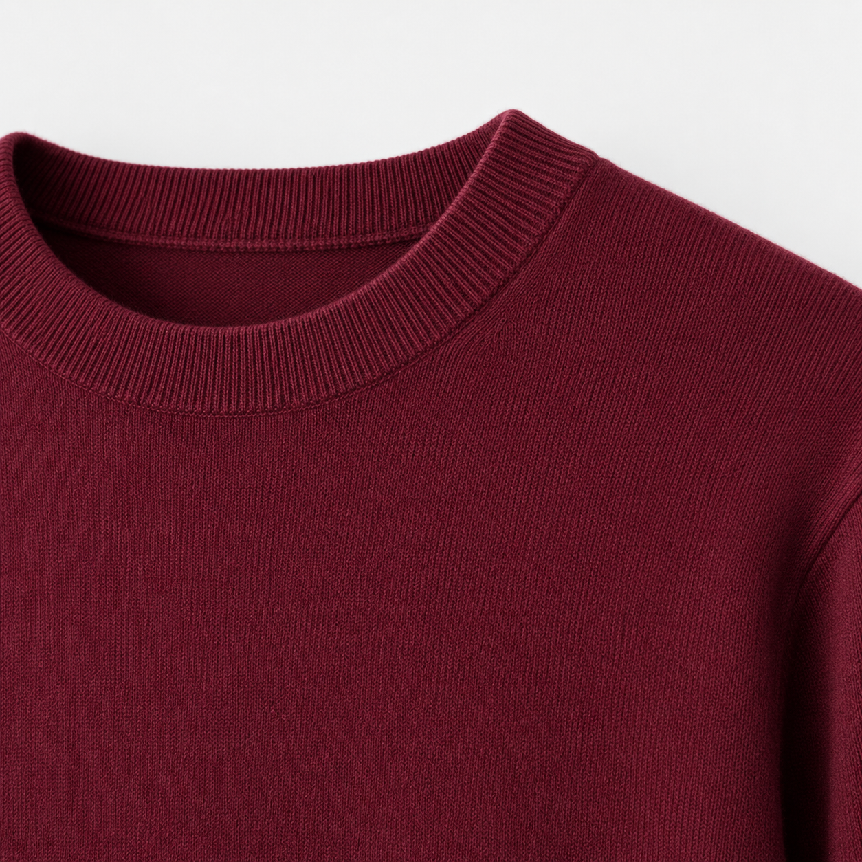 Essential Crew Neck Cashmere Sweater — Wine red