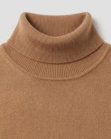 Lightweight Turtleneck Wool Sweater — Camel