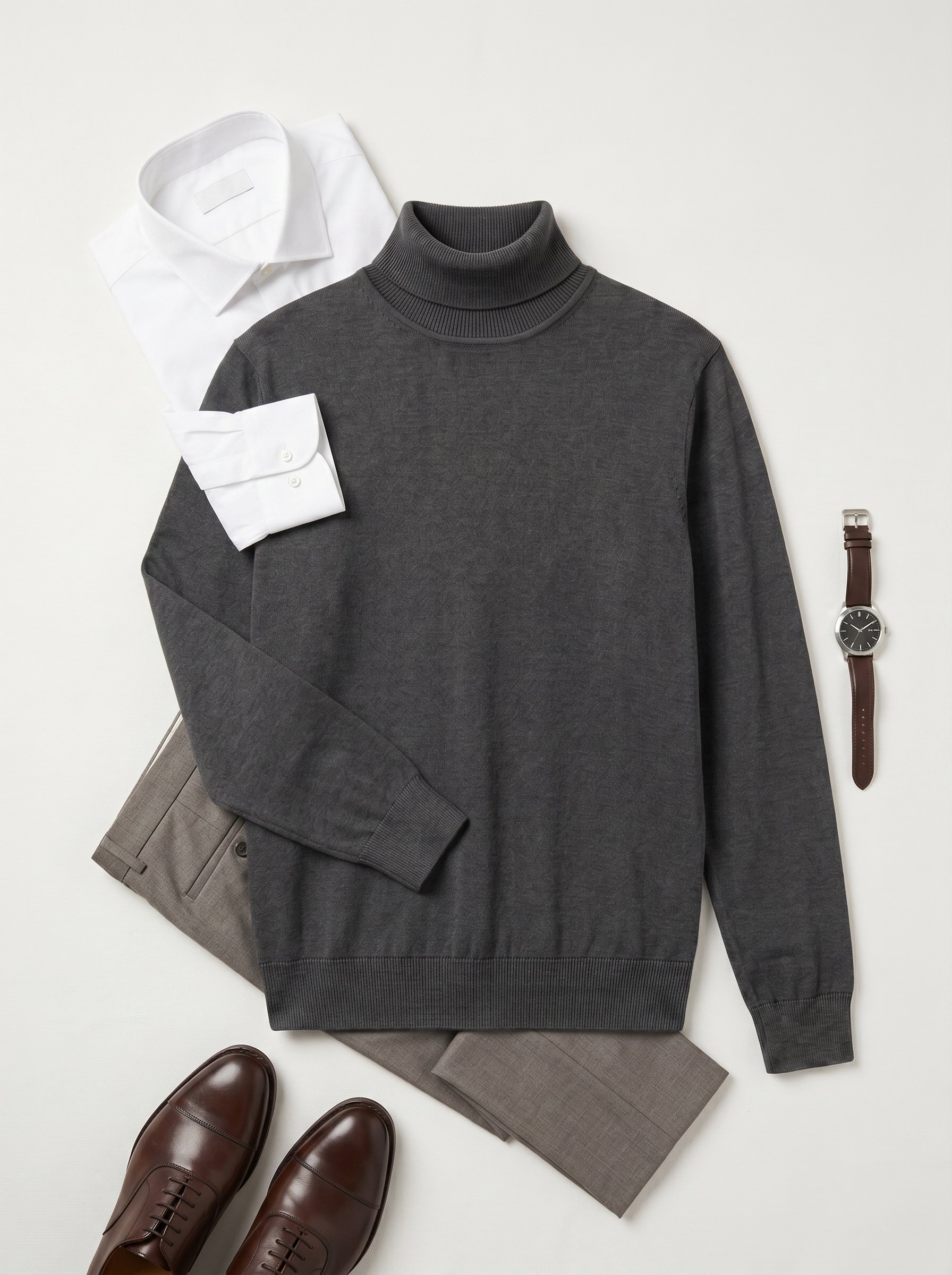 Lightweight Turtleneck Wool Sweater — Dark grey
