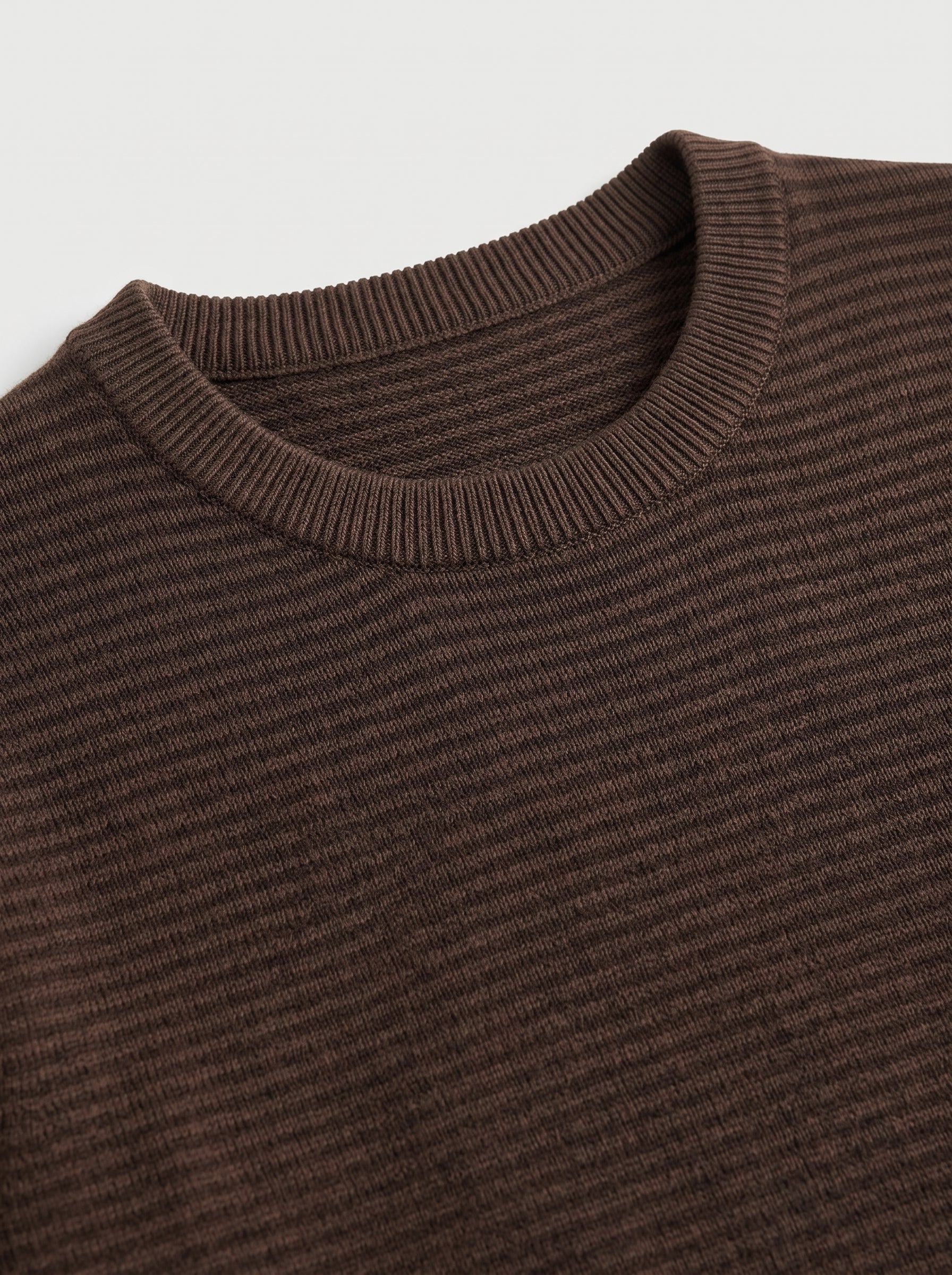 Lightweight Crew Neck Wool Sweater — Brown_Pit stripe