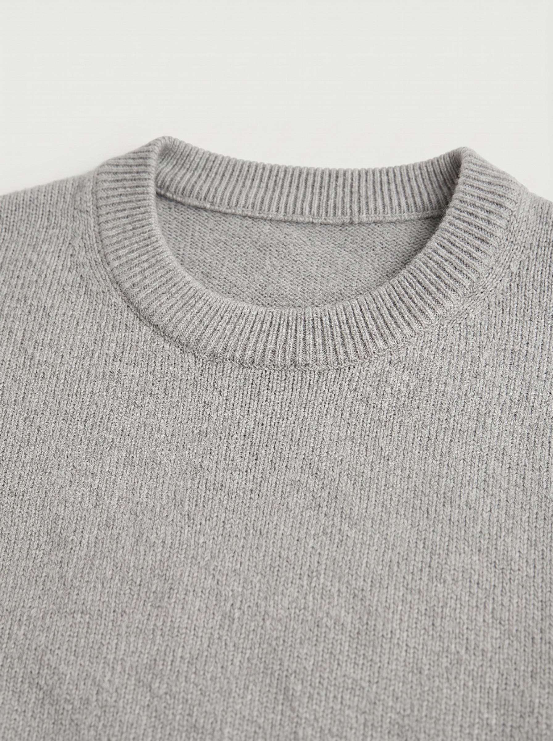 Classic Crew Neck Wool Sweater — Light grey
