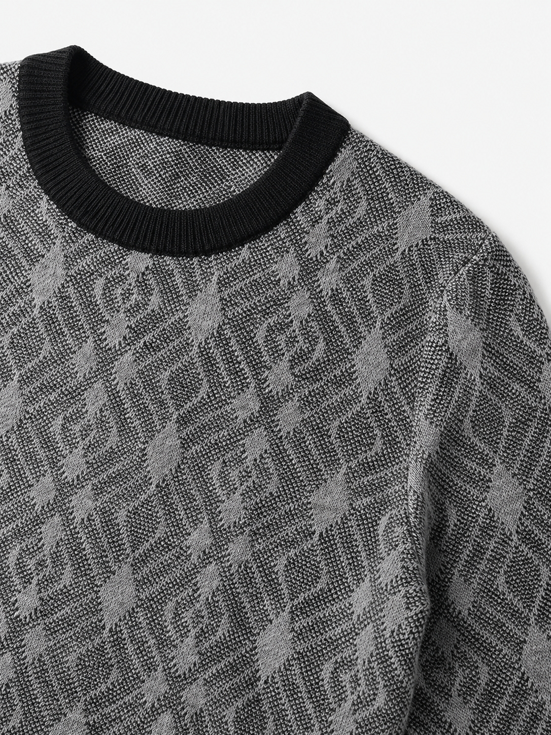 Diamond Check Crew Neck Sweater — Grey