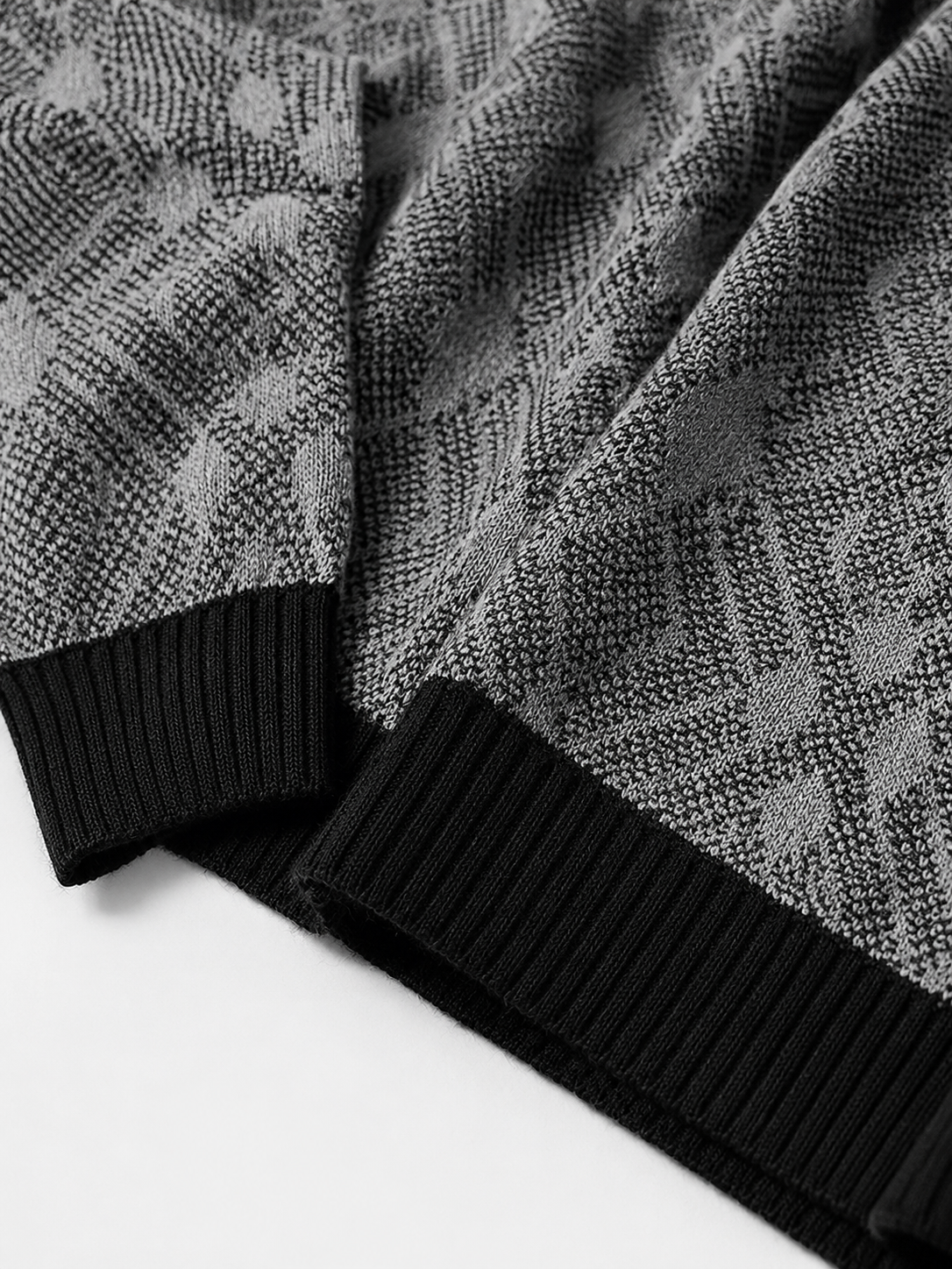 Diamond Check Crew Neck Sweater — Grey