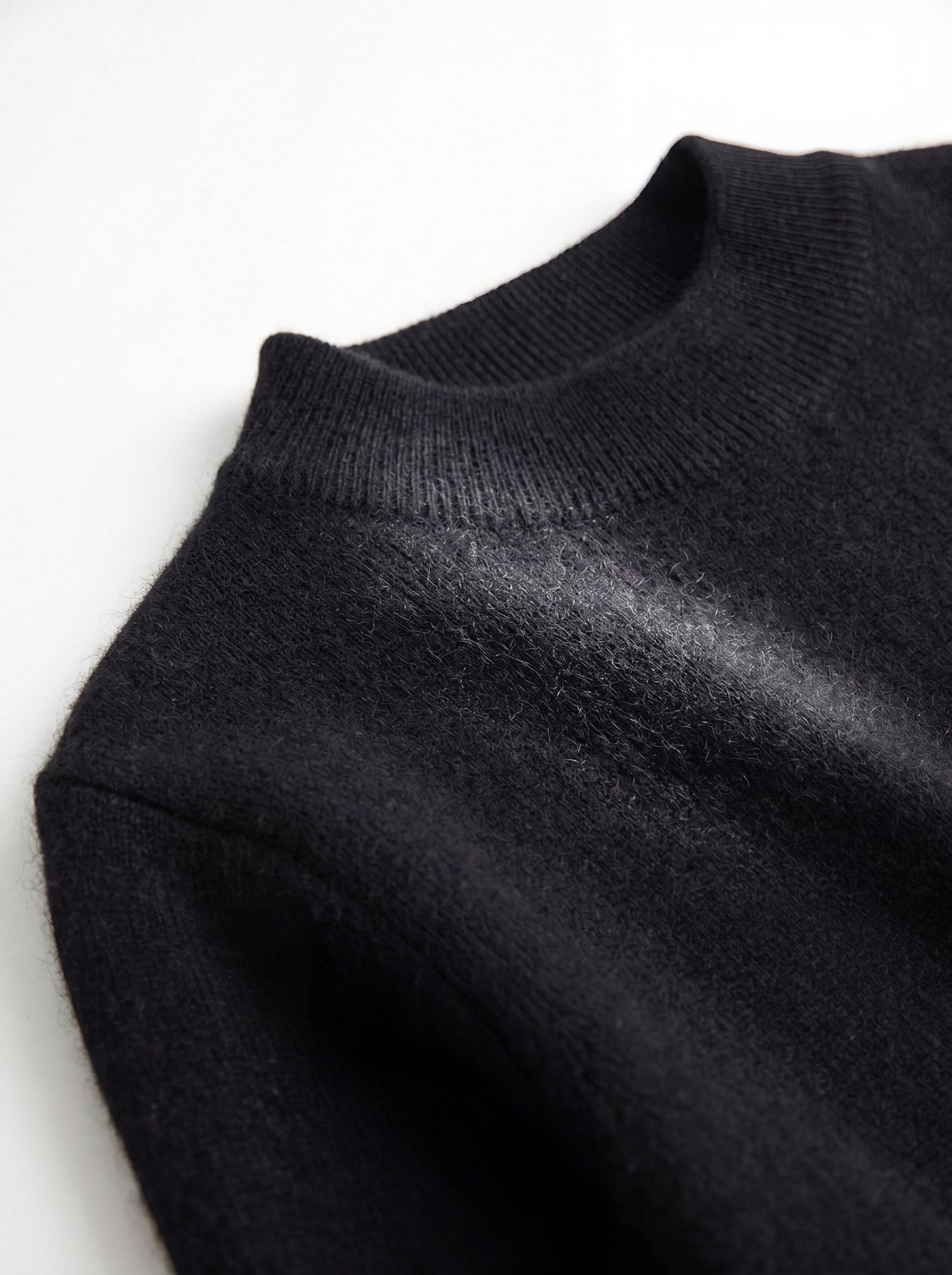 Women's Ribbed Mock Neck Sweater — Black