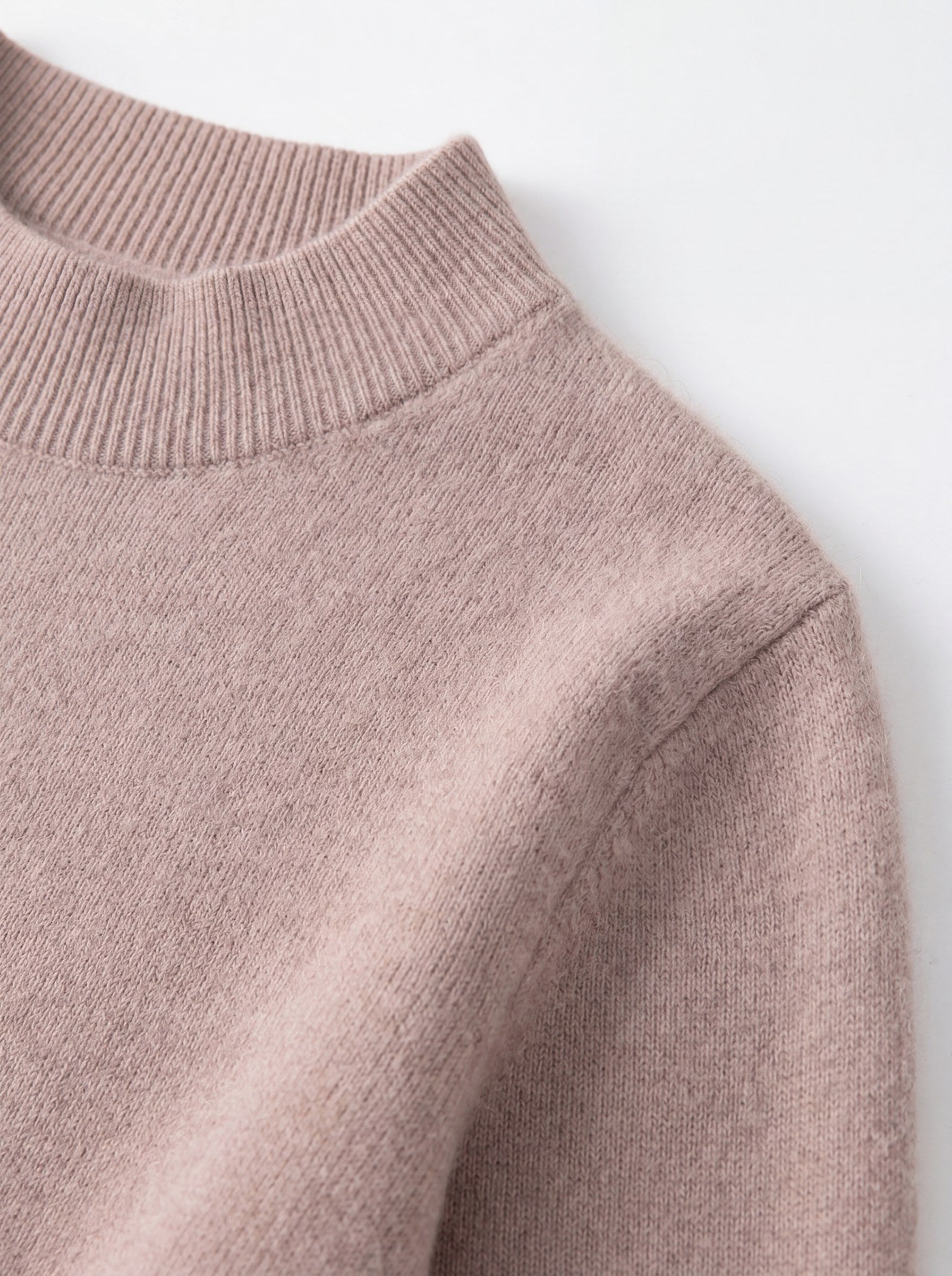 Women's Ribbed Mock Neck Sweater — Brown