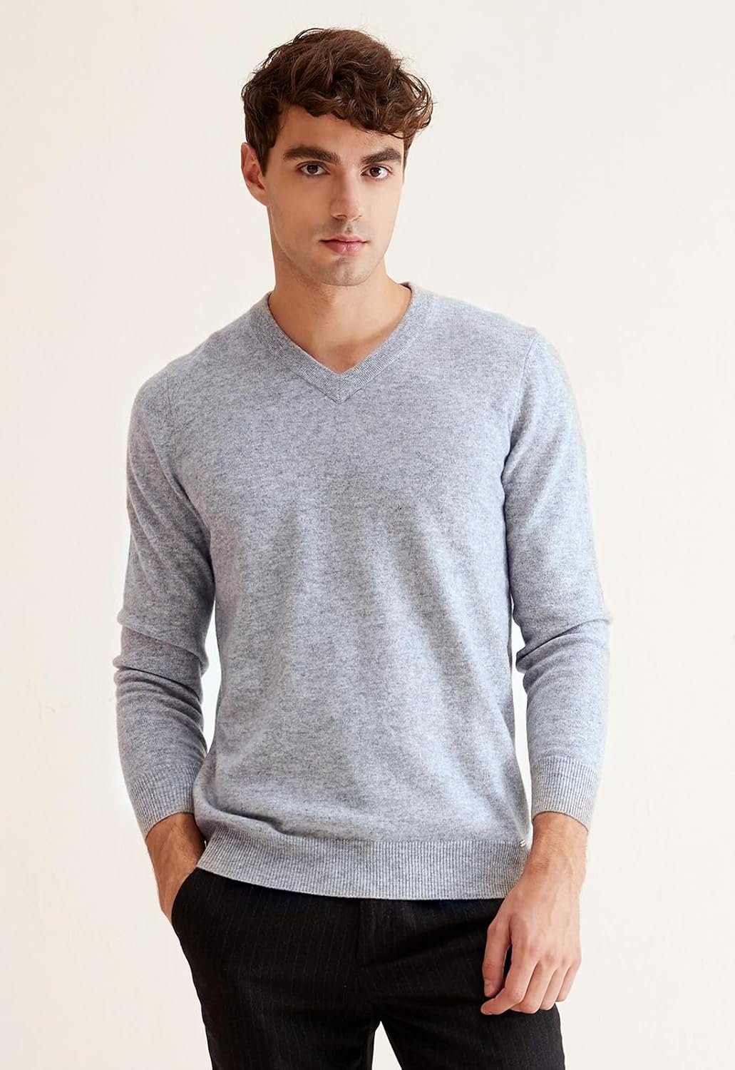 Men's V-Neck Cashmere Sweater — Light Grey