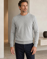 Essential Crew Neck Cashmere Sweater — Light grey