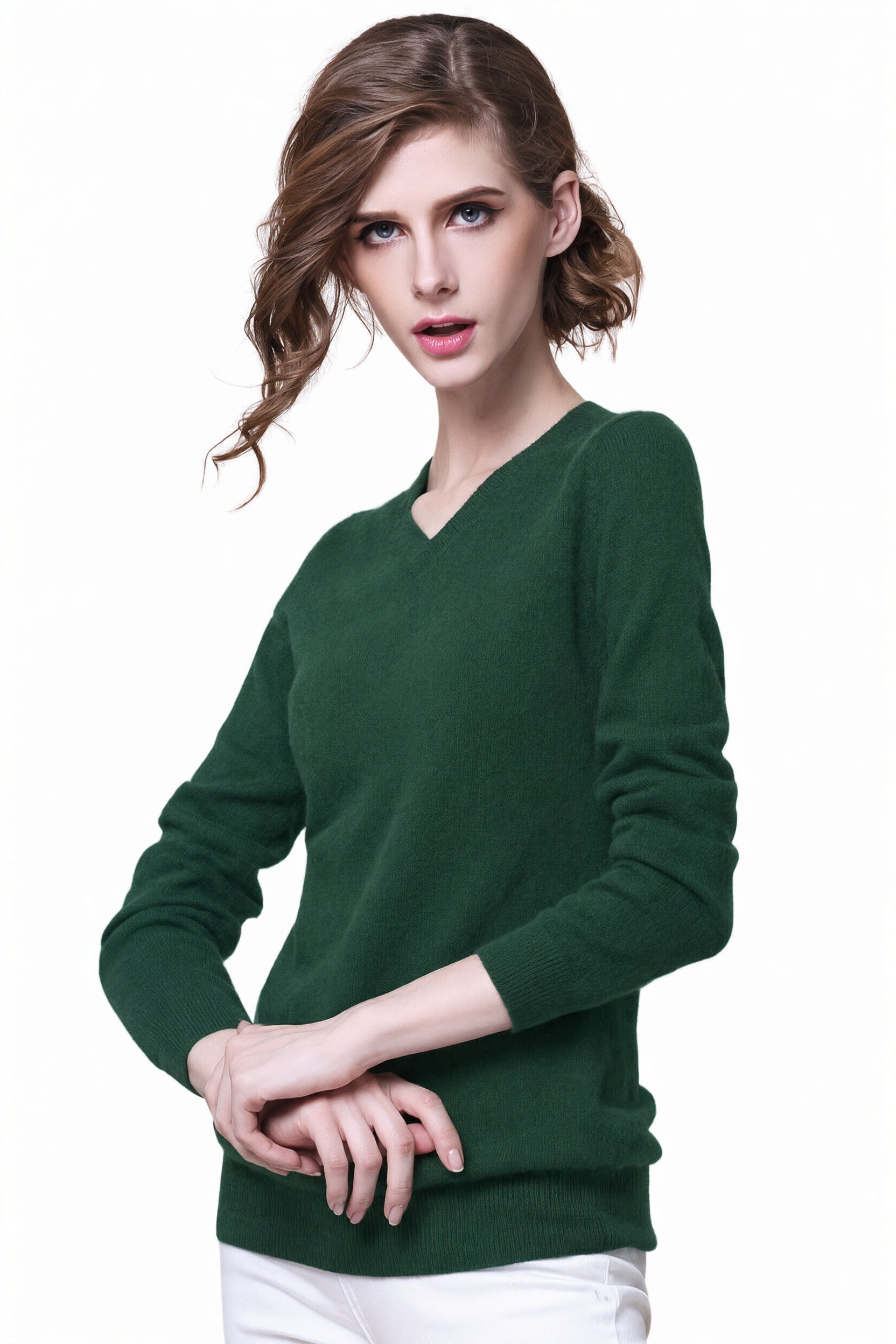 Women's V-Neck Cashmere Sweater - Dark green - model