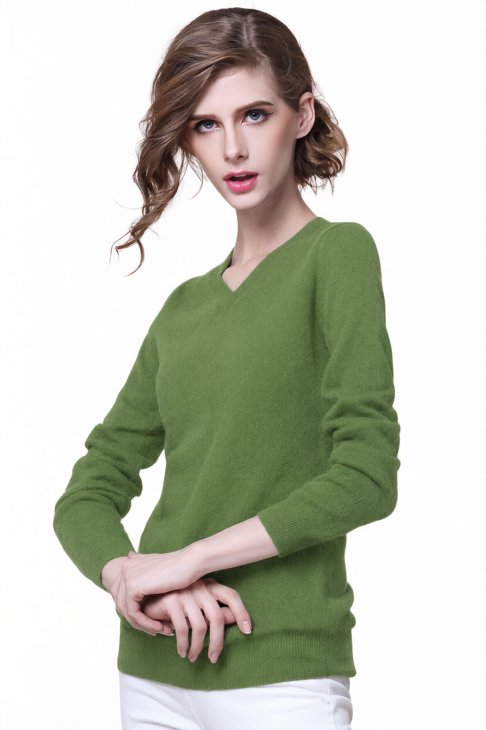 Women's V-Neck Cashmere Sweater - Green - model