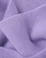 Women's V-Neck Cashmere Sweater - Light purple - detail