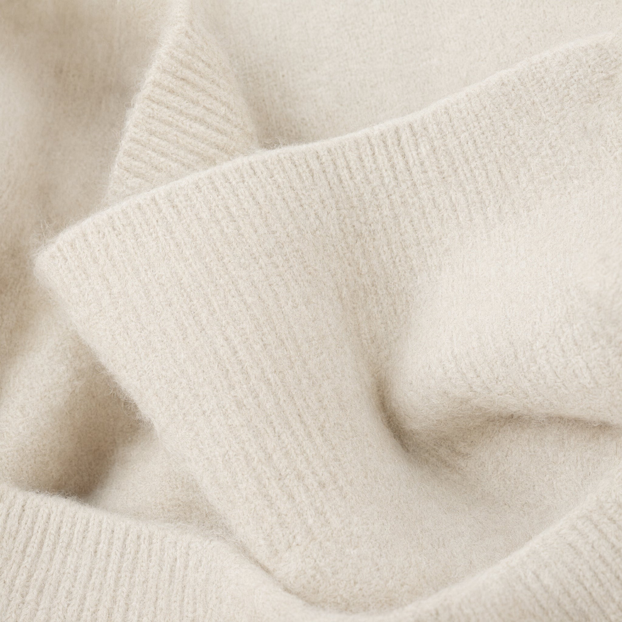 Women's V-Neck Cashmere Sweater - Rice white - detail